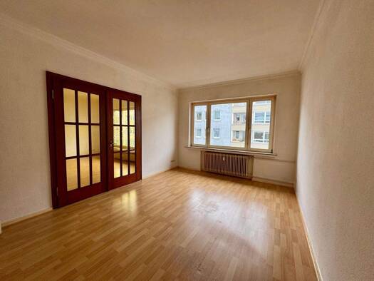 Wohnung zur Miete 455 € 2,5 Zimmer 73,4 m² frei ab sofort Bürgermeister-Smidt-Straße 105 Mitte Bremerhaven 27568