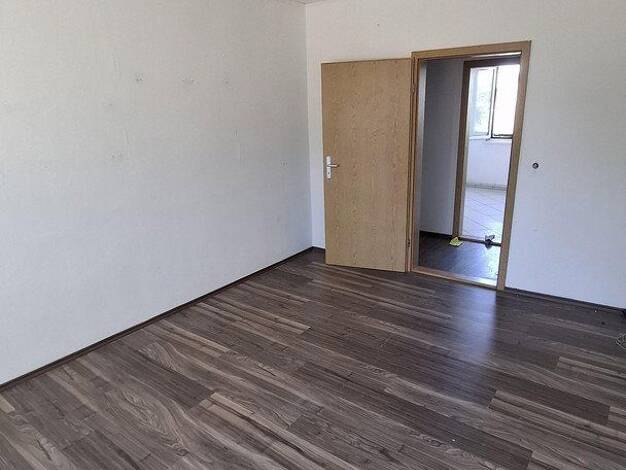Wohnung zur Miete 450 € 4 Zimmer 82 m² EG Nitzschkaer Straße 5 d Burkartshain Wurzen 04808