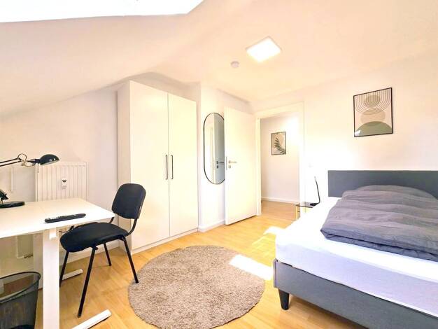 WG-Zimmer zur Miete 550 € 17 m² Geschoss 5/5 frei ab 01.10.2026 Ostend Frankfurt am Main 60385