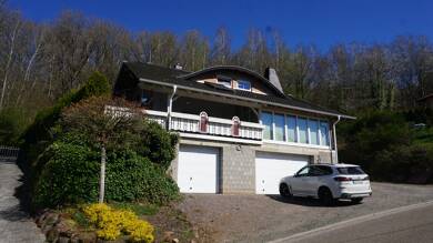 Haus zum Kauf 479.000 € 6 Zimmer 282 m² 830 m² Grundstück Waldfischbach-Burgalben 67714