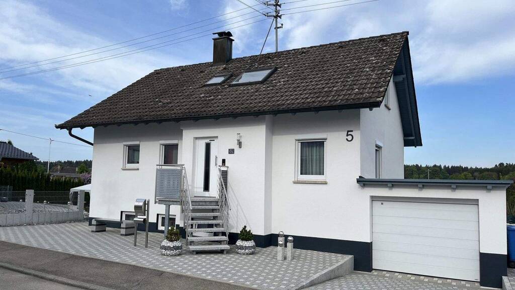 Einfamilienhaus zum Kauf 365.000 € 6 Zimmer 130,3 m² 1.057 m² Grundstück Königsheim 78598