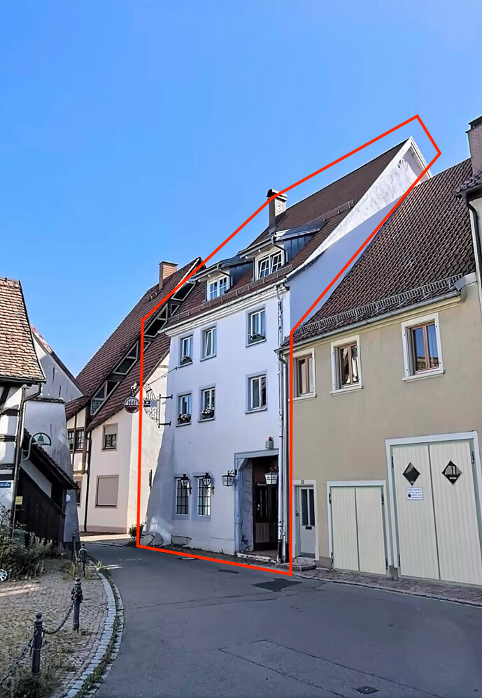 Mehrfamilienhaus zum Kauf als Kapitalanlage geeignet 490.000 € 7 Zimmer 99,8 m²<br/>Wohnfläche 250 m²<br/>Grundstück Hüfingen Hüfingen 78183