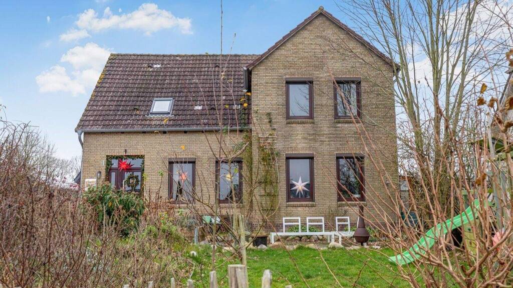 Einfamilienhaus zum Kauf 325.000 € 6 Zimmer 132 m² 992 m² Grundstück Holzdorf 24364