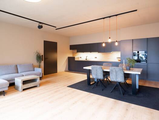 Wohnung zum Kauf provisionsfrei 625.000 € 6 Zimmer 118 m² EG Herzog-Albrecht-Straße 1a West Landshut 84034