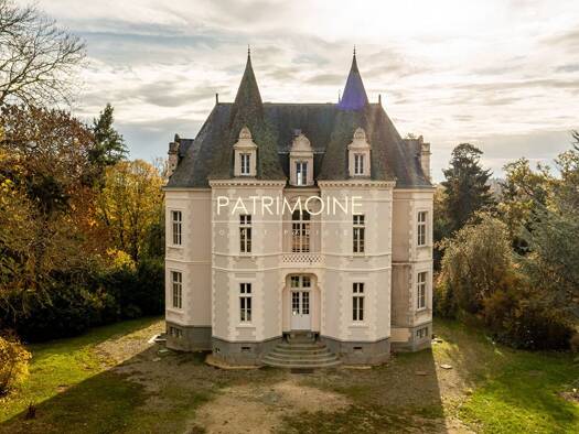 Haus zum Kauf 1.246.000 € 469 m² 12.584 m² Grundstück La Chapelle-Erbrée 35500