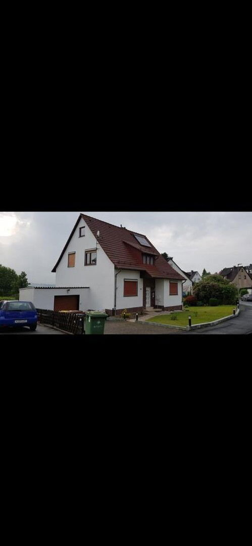 Mehrfamilienhaus zur Miete 1.400 € 6 Zimmer 131 m²<br/>Wohnfläche 1.040 m²<br/>Grundstück Hohnfeldstr.17 Obervellmar Vellmar 34246