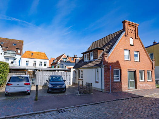 Mehrfamilienhaus zum Kauf 239.000 € 6 Zimmer 130 m² 306 m² Grundstück Heide Heide 25746