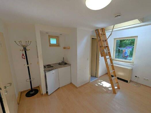 Wohnung zur Miete 175 € 1 Zimmer Coburg 96450