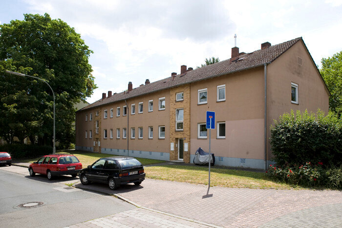 Wohnung zur Miete 909 € 3 Zimmer 66 m²<br/>Wohnfläche 1.<br/>Geschoss 22.02.2025<br/>Verfügbarkeit Bielefelder Str. 26 Zeilsheim Frankfurt am Main 65931