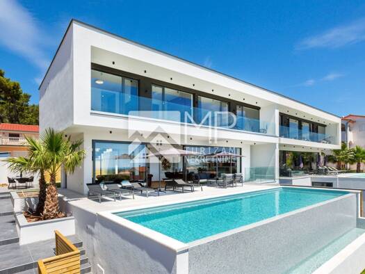 Doppelhaushälfte zum Kauf 1.500.000 € 5 Zimmer 495 m² Grundstück Medulin 52203