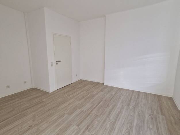 Wohnung zur Miete 370 € 2 Zimmer 36 m² EG frei ab sofort Bernhardstraße 67 Alt-Heiligkreuz 1 Trier 54295
