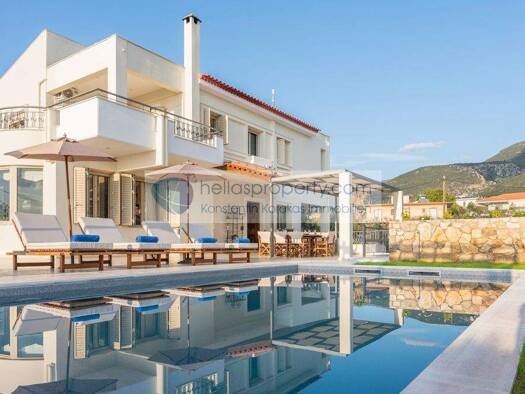 Villa zum Kauf 1.550.000 € 7 Zimmer 340 m² 5.150 m² Grundstück Municipality of Kalamata 24100
