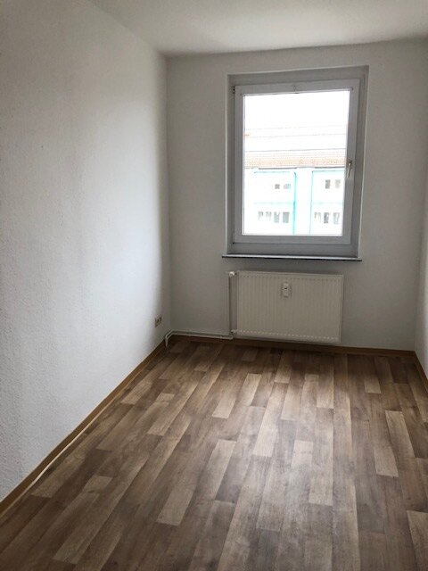 Wohnung zur Miete 353 € 2,5 Zimmer 59,5 m²<br/>Wohnfläche 3.<br/>Geschoss ab sofort<br/>Verfügbarkeit Neue Brücke 10 Zerbst Zerbst/Anhalt 39261