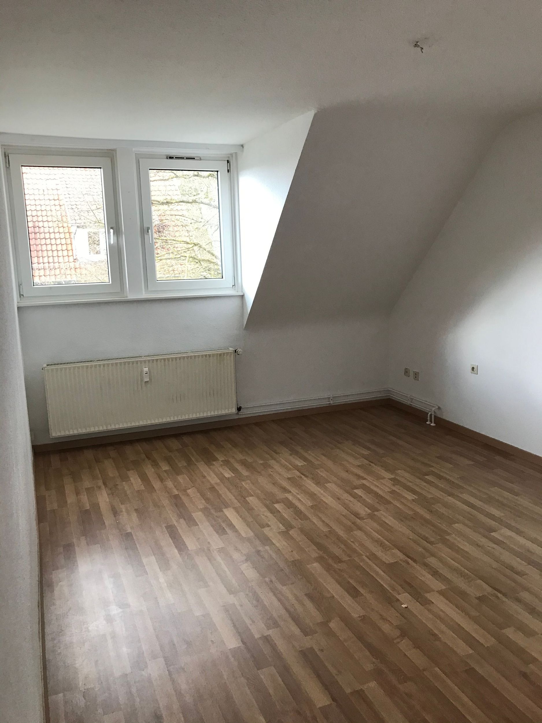 Wohnung zur Miete 400 € 3 Zimmer 60,8 m²<br/>Wohnfläche 2.<br/>Geschoss ab sofort<br/>Verfügbarkeit Am Hang 18 Fürstenhagen Fürstenhagen 37235