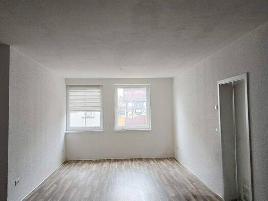 Wohnung zur Miete 690 € 3 Zimmer 77 m² EG Ichtershausen 99334