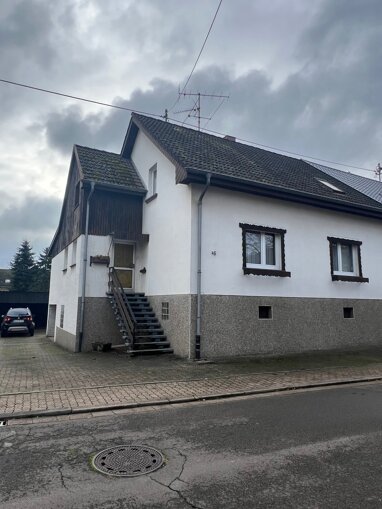 Doppelhaushälfte zum Kauf 219.000 € 8 Zimmer 165 m² 700 m² Grundstück Saarwellingen Saarwellingen 66793