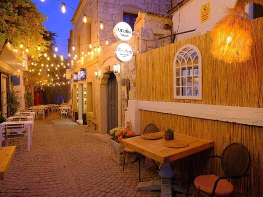 Hotel zum Kauf provisionsfrei 699.000 € 5 Zimmer 139 m² Gastrofläche 219 m² Grundstück Izmir 35930