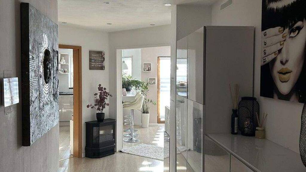 Wohnung zum Kauf provisionsfrei 289.000 € 4 Zimmer 100 m² 1. Geschoss Reihen Sinsheim 74889