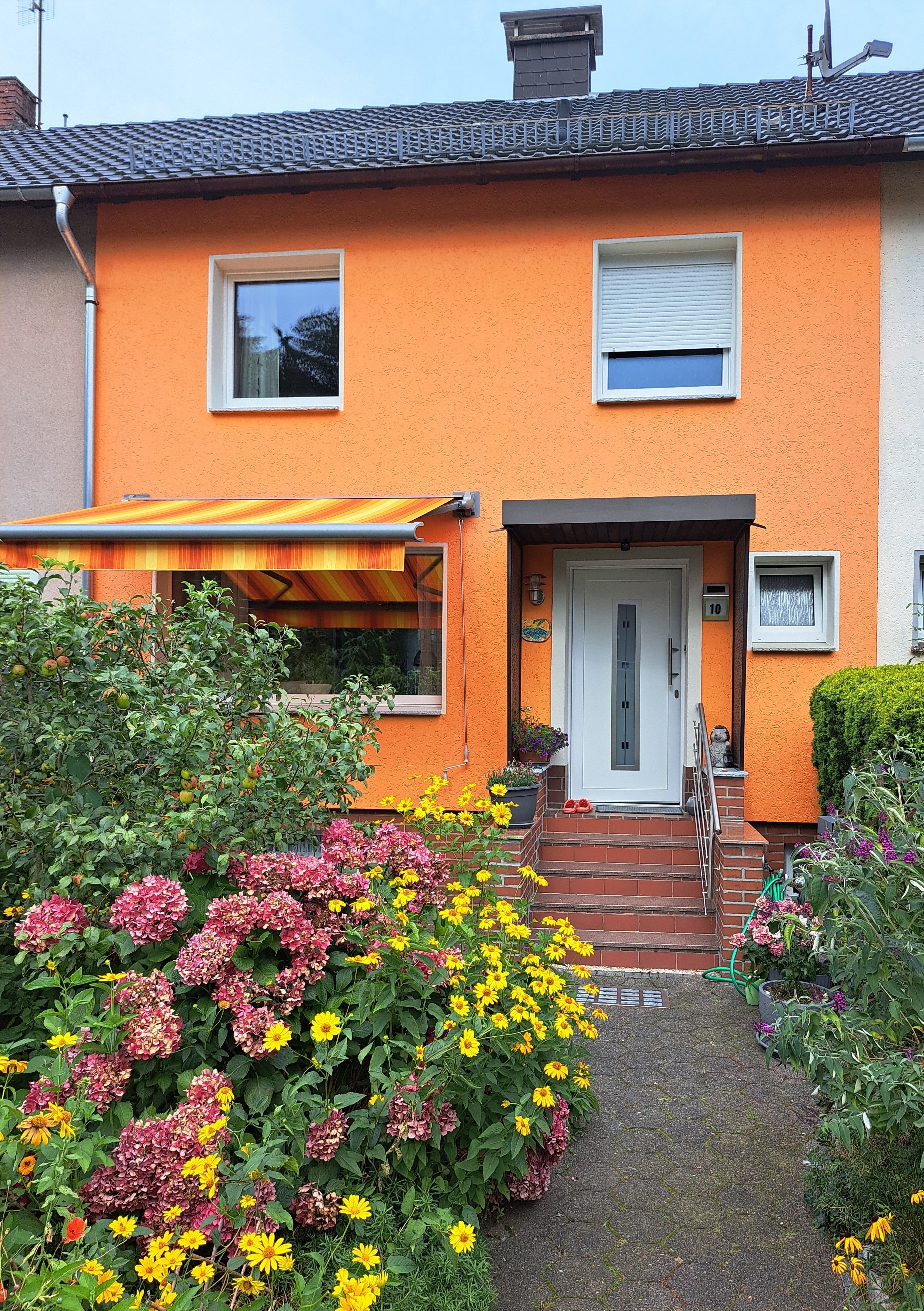 Reihenmittelhaus zum Kauf provisionsfrei 180.000 € 5 Zimmer 95 m²<br/>Wohnfläche 235 m²<br/>Grundstück Hirschberger Str. Neustadt Quakenbrück 49610