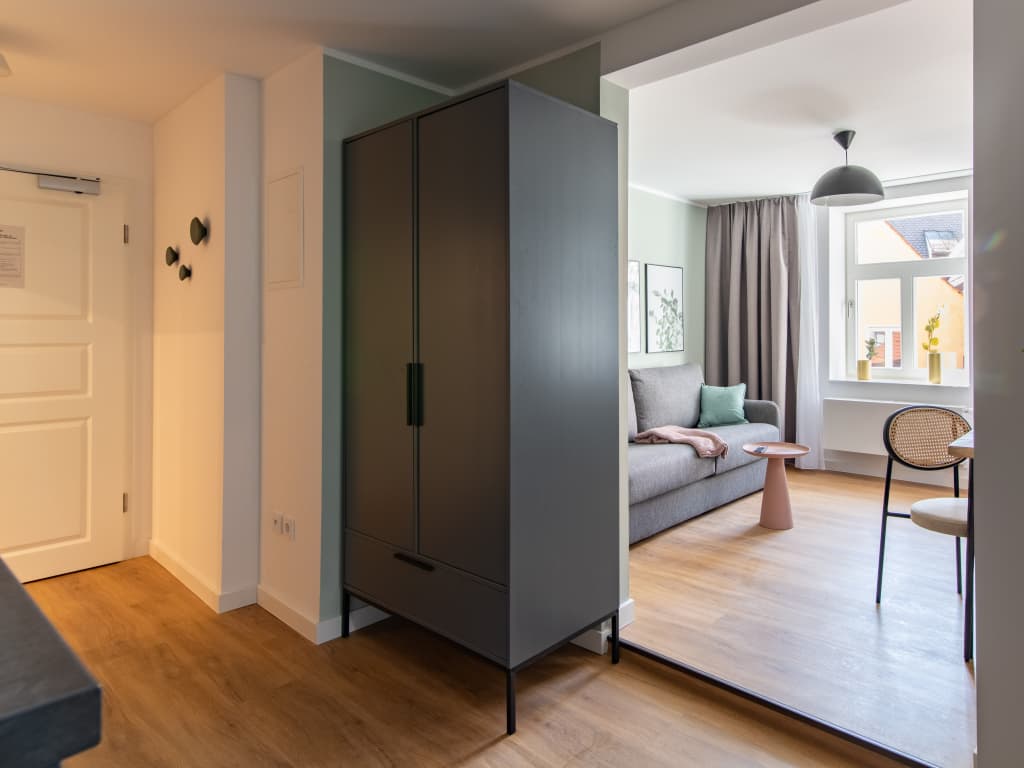 Wohnung zur Miete Wohnen auf Zeit 1.494 € 2 Zimmer 37 m²<br/>Wohnfläche 12.01.2025<br/>Verfügbarkeit Spitalgasse City Bayreuth 95444