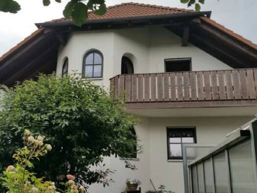 Wohnung zur Miete 779 € 3 Zimmer 82 m² Geschoss -1/2 frei ab 01.04.2026 Ostpreusenstr. 3 Goldkronach 95497