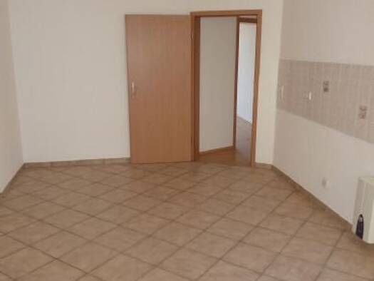 Wohnung zur Miete 430 € 3 Zimmer 85 m² 3. Geschoss frei ab 01.07.2026 Magdeburger Str. 7 Innenstadt Halle (Saale) 06112