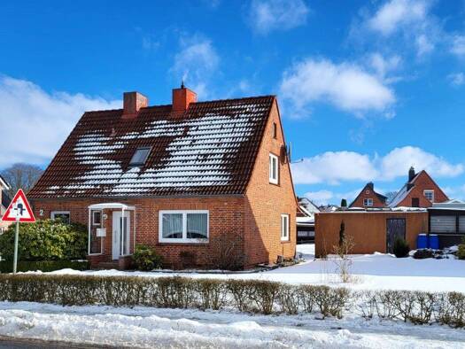 Einfamilienhaus zum Kauf 200.000 € 3,5 Zimmer 94,9 m² 865 m² Grundstück frei ab sofort Rieseby 24354