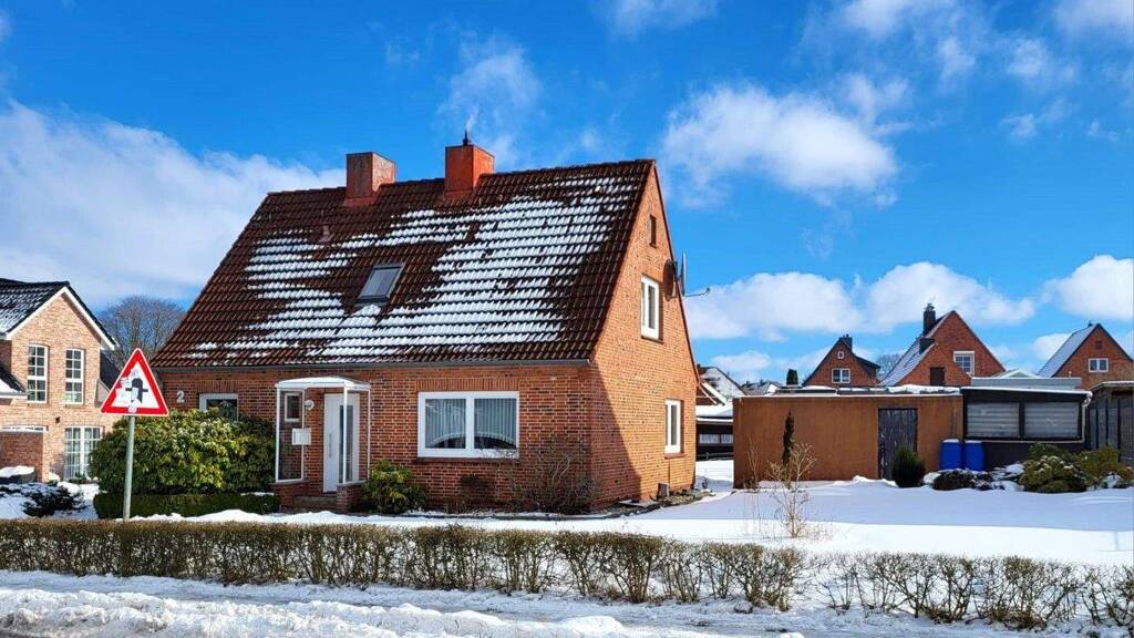 Einfamilienhaus zum Kauf 200.000 € 3,5 Zimmer 94,9 m² 865 m² Grundstück frei ab sofort Rieseby 24354