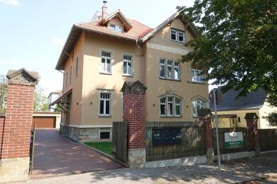 Wohnung zur Miete 1.476 € 3 Zimmer 131,3 m² frei ab 01.06.2025 Radebeul 01445