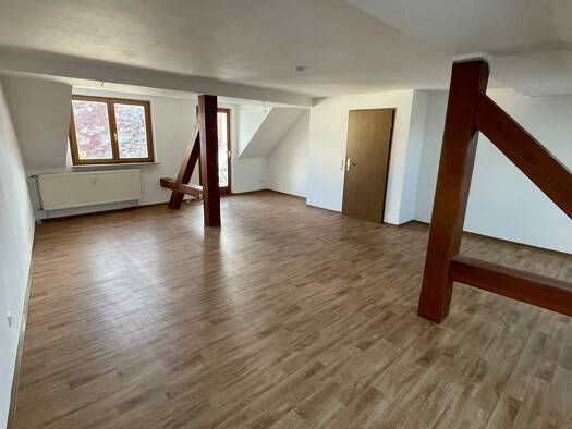 Wohnung zur Miete 800 € 3 Zimmer 80 m² Geschoss 1/2 frei ab 01.11.2026 Knetzgau Knetzgau 97478