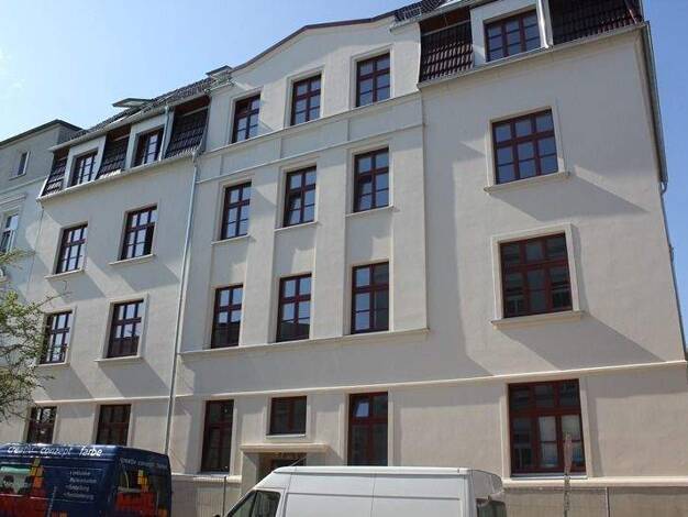 Wohnung zur Miete 1.225 € 3 Zimmer 103 m² 3. Geschoss frei ab 01.03.2026 Feldstadt Schwerin 19053