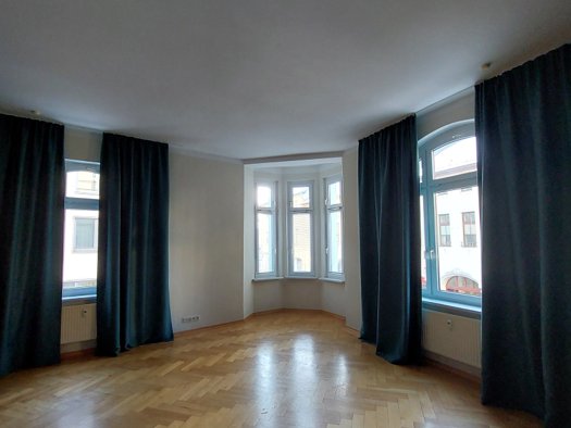 Wohnung zur Miete 830 € 5 Zimmer 160 m² Geschoss 1/4 frei ab 01.03.2026 Innenstadt Dessau-Roßlau 06844