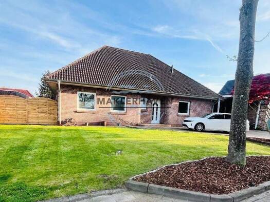 Einfamilienhaus zum Kauf 355.000 € 4 Zimmer 140 m² 797 m² Grundstück Aurich-Oldendorf Ostgroßefehn 26629