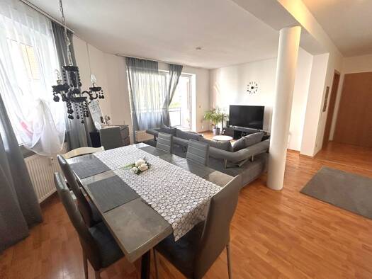 Wohnung zum Kauf 227.900 € 3 Zimmer 82 m² 1. Geschoss Scheibe Weiden in der Oberpfalz 92637