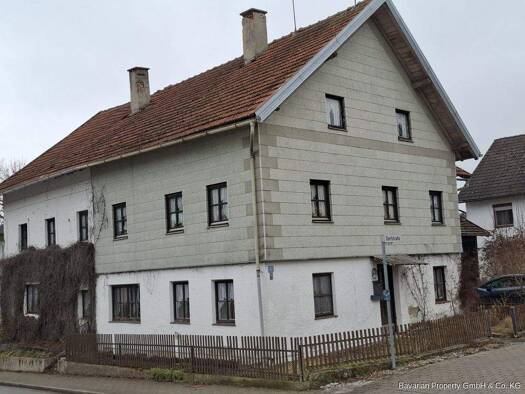 Mehrfamilienhaus zum Kauf 149.000 € 10 Zimmer 300 m² 829 m² Grundstück Rogglfing Wurmannsquick / Rogglfing 84329