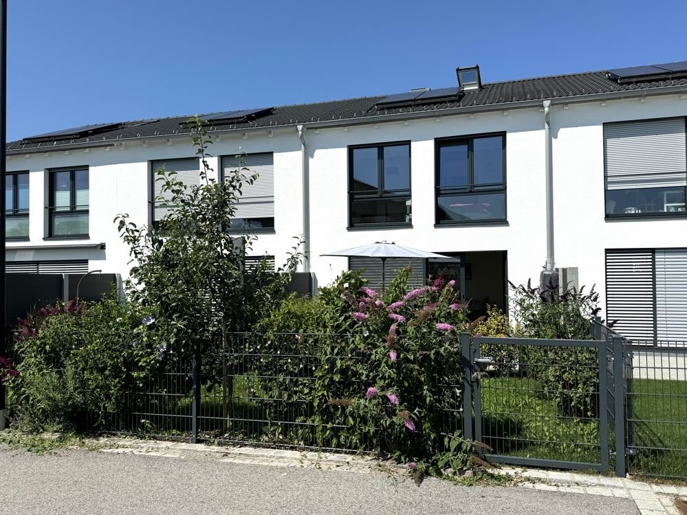 Reihenmittelhaus zum Kauf 840.000 € 5 Zimmer 121,5 m²<br/>Wohnfläche 181,2 m²<br/>Grundstück 01.12.2025<br/>Verfügbarkeit Weilheim Weilheim in Oberbayern 82362