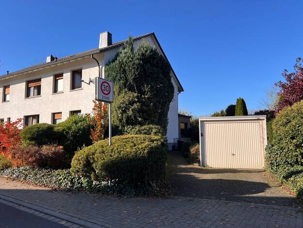 Doppelhaushälfte zum Kauf 375.000 € 7 Zimmer 151,3 m² 1.103 m² Grundstück frei ab sofort Soest Soest 59494