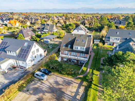 Mehrfamilienhaus zum Kauf 2.100.000 € 15 Zimmer 351 m² 1.202 m² Grundstück frei ab sofort Wenningstedt Wenningstedt-Braderup (Sylt) 25996
