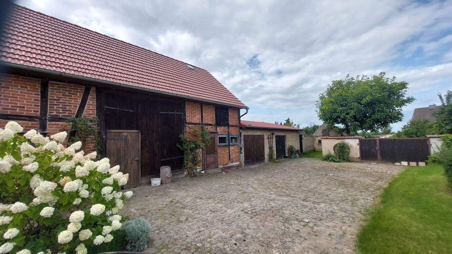 Haus – Bismark (Altmark), Büste - Mehr