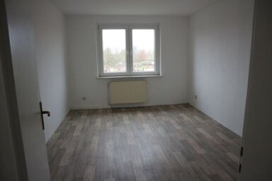 Wohnung zur Miete 275 € 3 Zimmer 58,6 m² 2. Geschoss frei ab sofort Dobberziner Str. 66 Perleberg Perleberg 19348