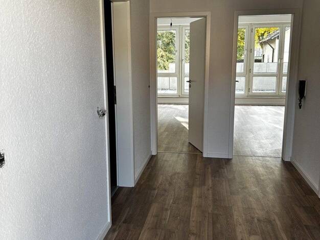 Mehrfamilienhaus zum Kauf provisionsfrei 300.000 € 2,5 Zimmer 72 m² 1.200 m² Grundstück Aarstraße 243 Wehen Taunusstein 65232