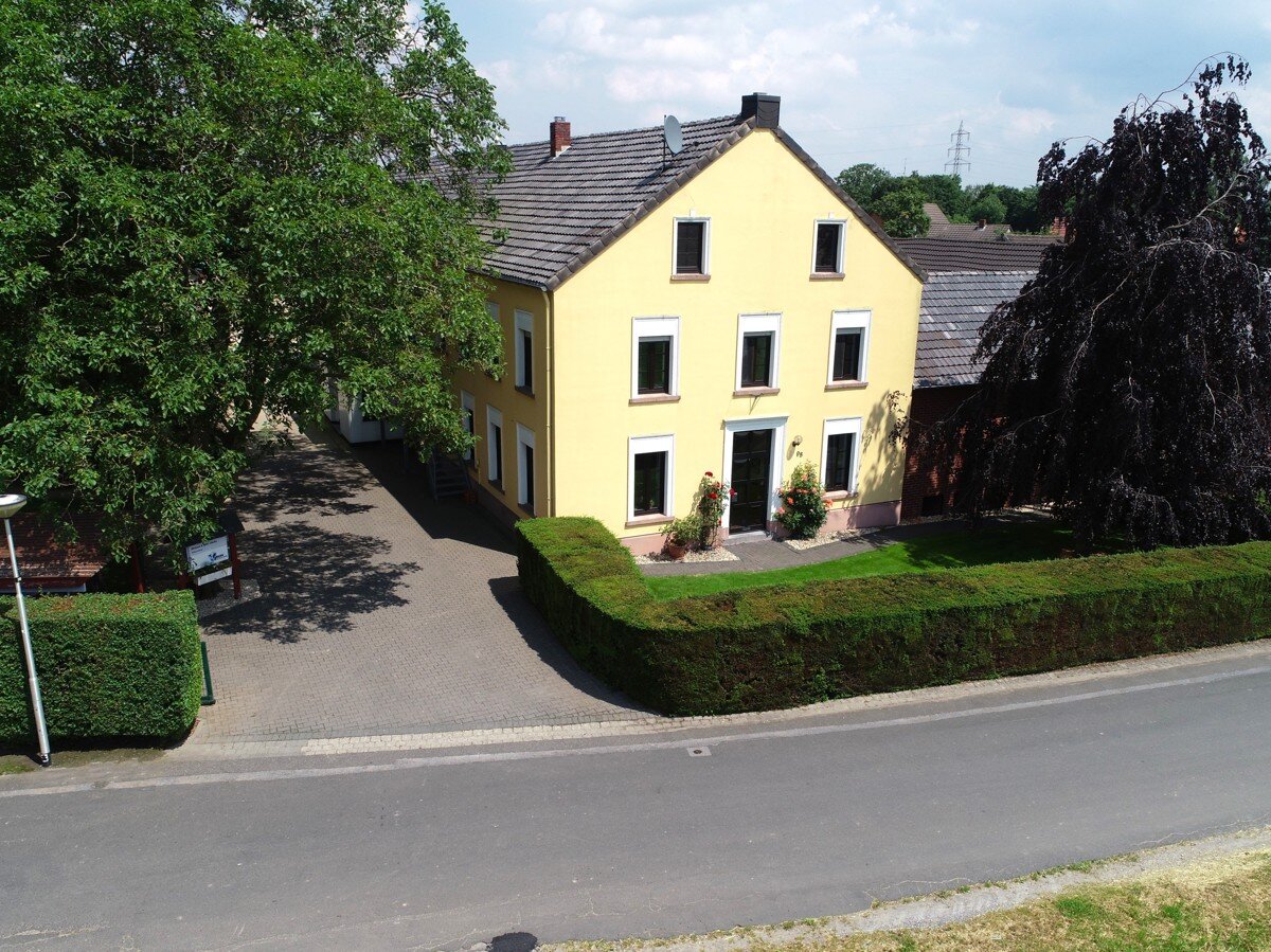 Bauernhof zum Kauf 1.200.000 € 6.400 m²<br/>Fläche 6.400 m²<br/>Grundstück Dülken - West Viersen 41751