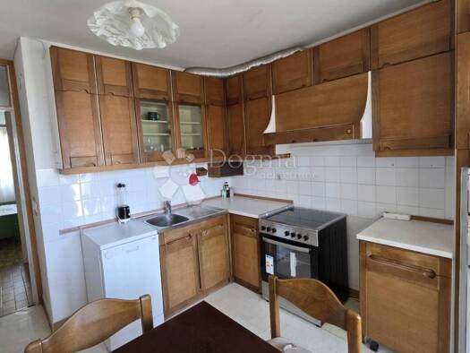 Wohnung zur Miete 750 € 3 Zimmer 70 m² 3. Geschoss Srdoci, Rijeka Rijeka