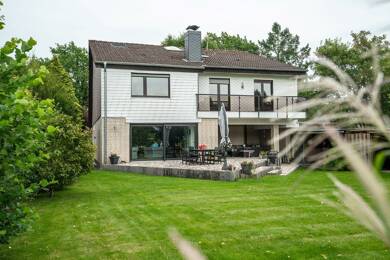 Mehrfamilienhaus zum Kauf 575.000 € 8 Zimmer 269,1 m² 988 m² Grundstück Hartenholm 24628
