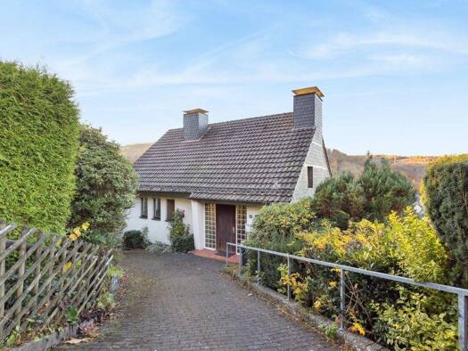 Einfamilienhaus zum Kauf 149.000 € 5 Zimmer 117,3 m² 956 m² Grundstück Altena 58762