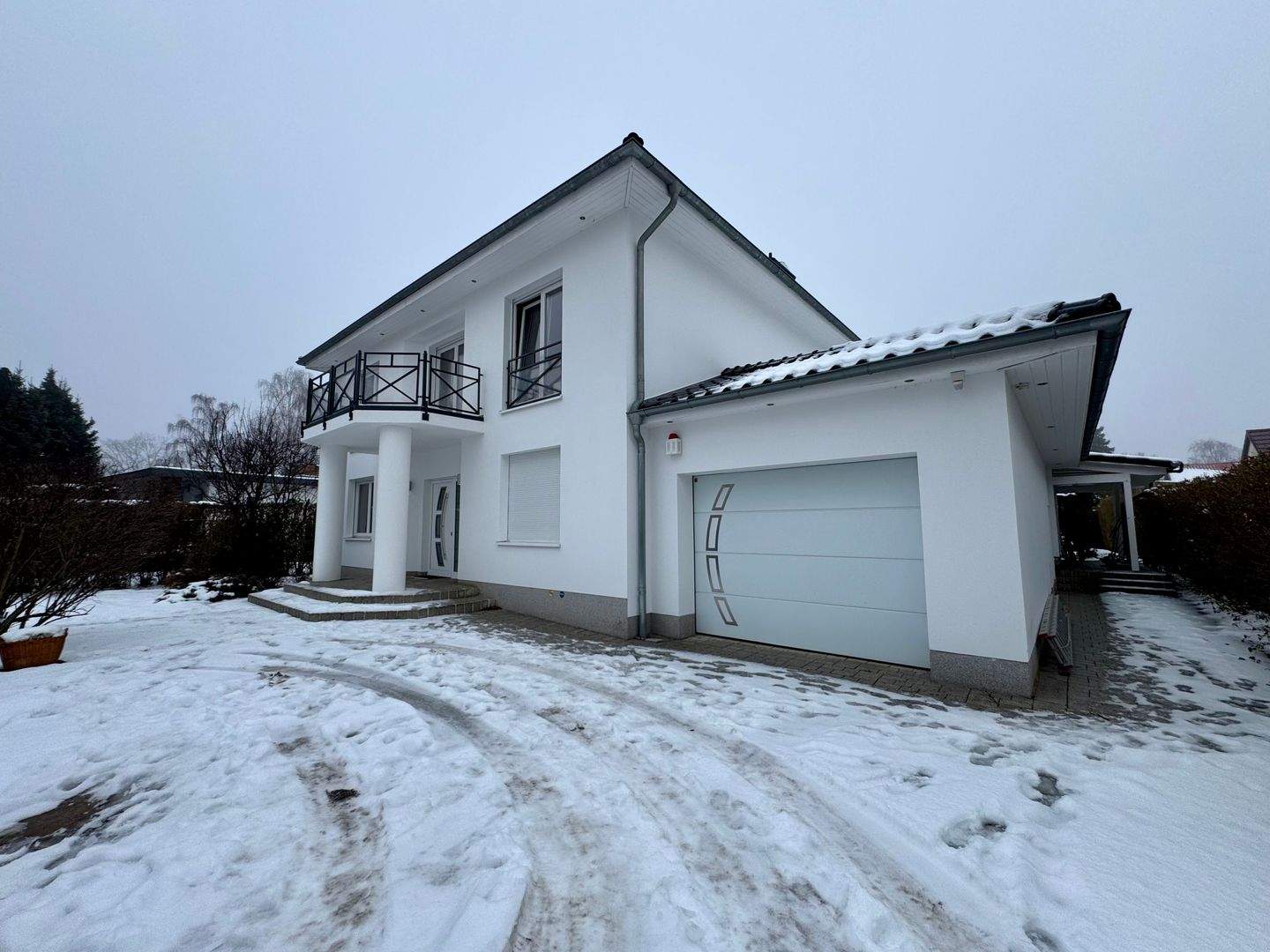 Property thumbnail 3