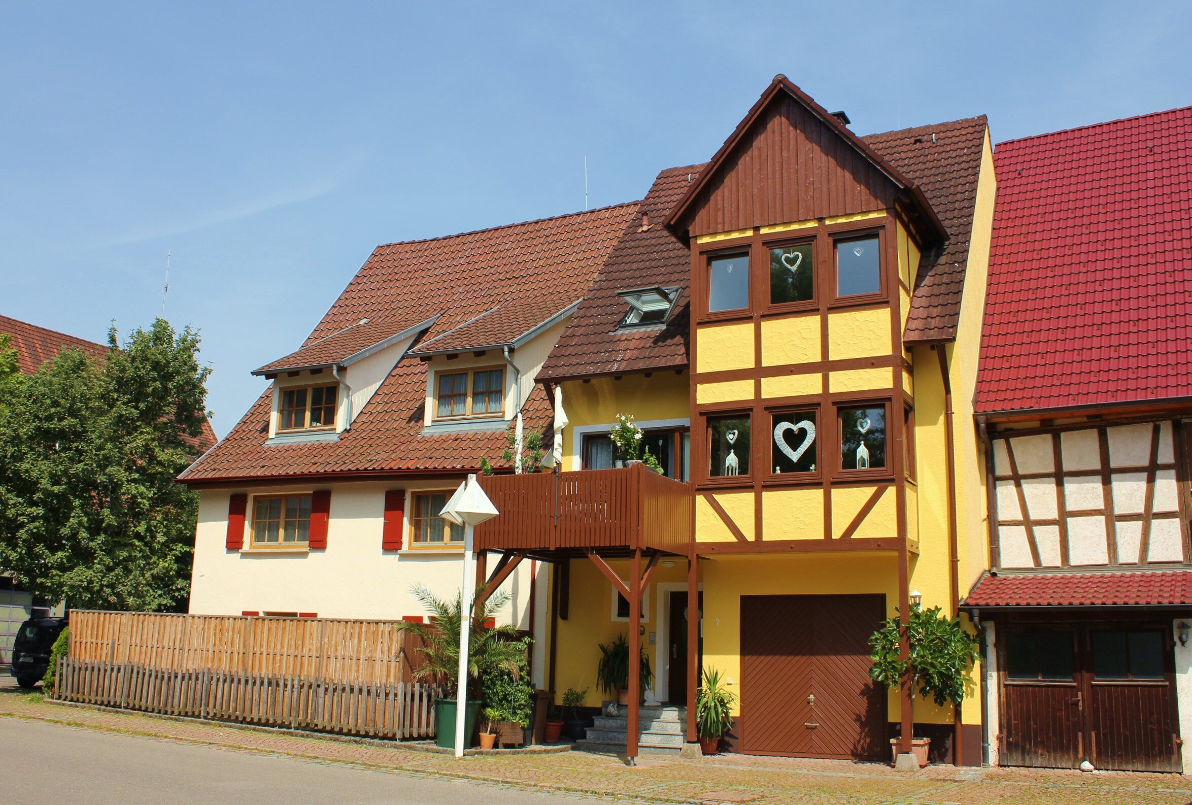 Einfamilienhaus zum Kauf 328.000 € 6,5 Zimmer 150 m²<br/>Wohnfläche 111 m²<br/>Grundstück Vöhringen Vöhringen 72189