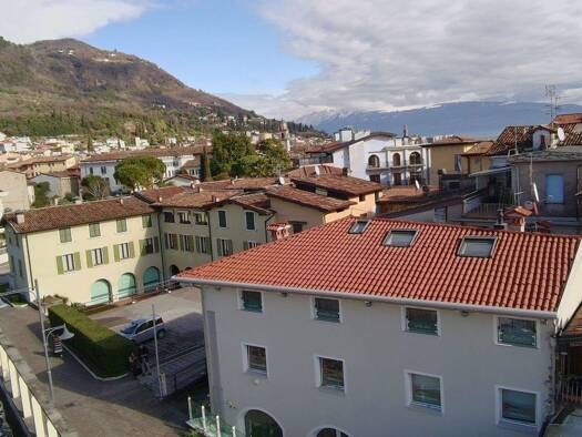 Penthouse zum Kauf 750.000 € 4 Zimmer 154 m² frei ab sofort Via Pietro da Salò Salò 25087