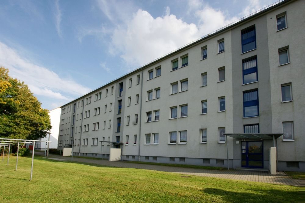 Wohnung zur Miete 221,26 € 2 Zimmer 41,1 m²<br/>Wohnfläche 2.<br/>Geschoss Bertolt-Brecht-Straße 11 Reichenbacher Vorstadt Plauen 08529