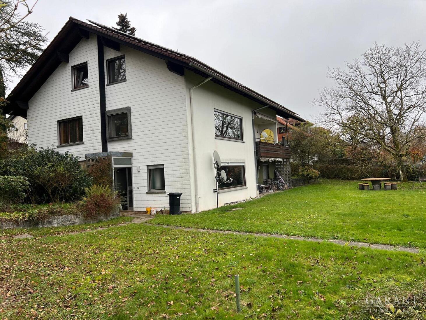 Mehrfamilienhaus zum Kauf 650.000 € 10 Zimmer 275 m²<br/>Wohnfläche 1.736 m²<br/>Grundstück Willaringen Rickenbach 79736